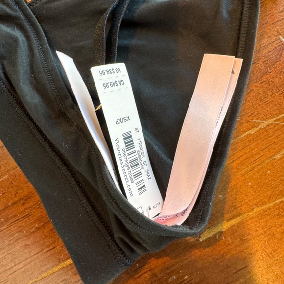 Victoria's Secret Bra and Panty Set - Picture 4 of 4